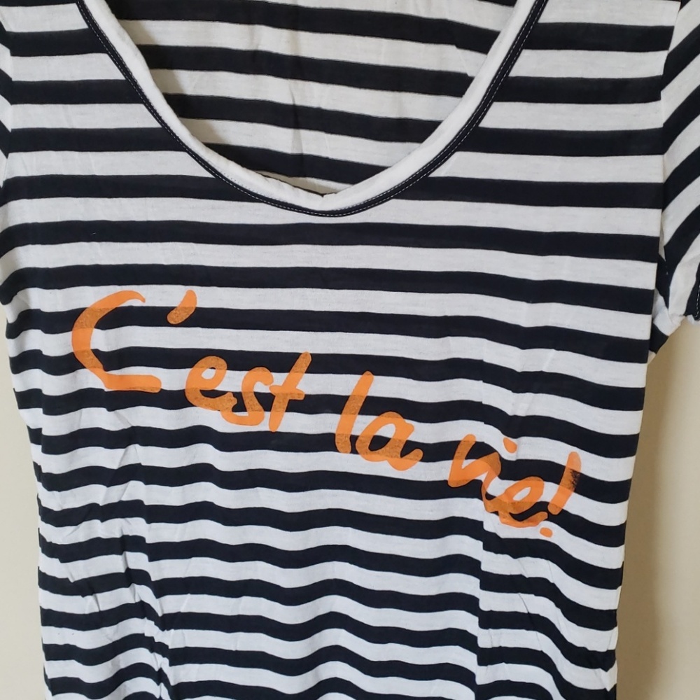 Banana Republic C'est La Vie Short Sleeve T-shirt